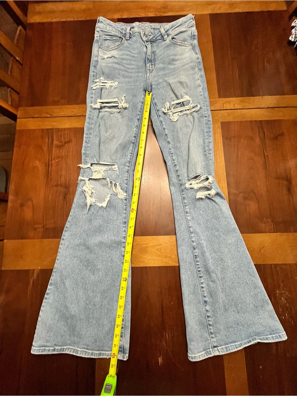 American Eagle High-Rise Distressed Flare Jeans Size 8 - Picture 12 of 12